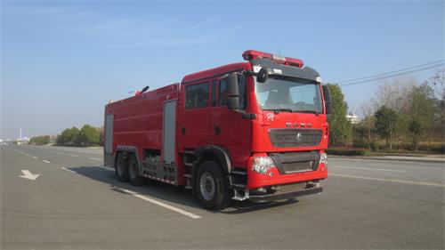 （国六）豪沃16吨水罐消防车