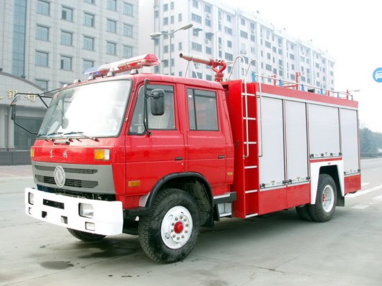 东风153水罐消防车（6-7吨）